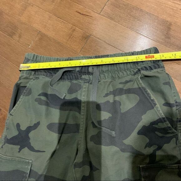 ARITZIA TNA Twin Falls camo cargo jogger pants size XS - Picture 13 of 15